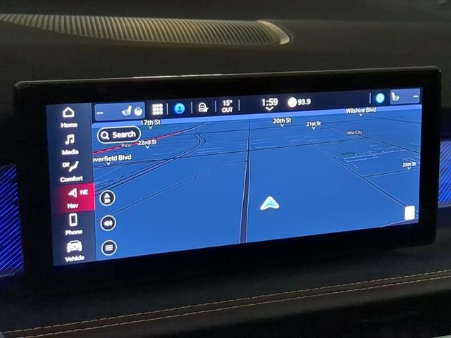New 2025 Milano White Exterior Paint Alfa Romeo Base image 19