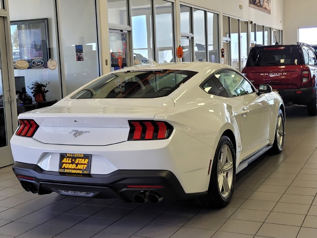 New 2026 Oxford White Ford EcoBoost® Premium Fastback image 3