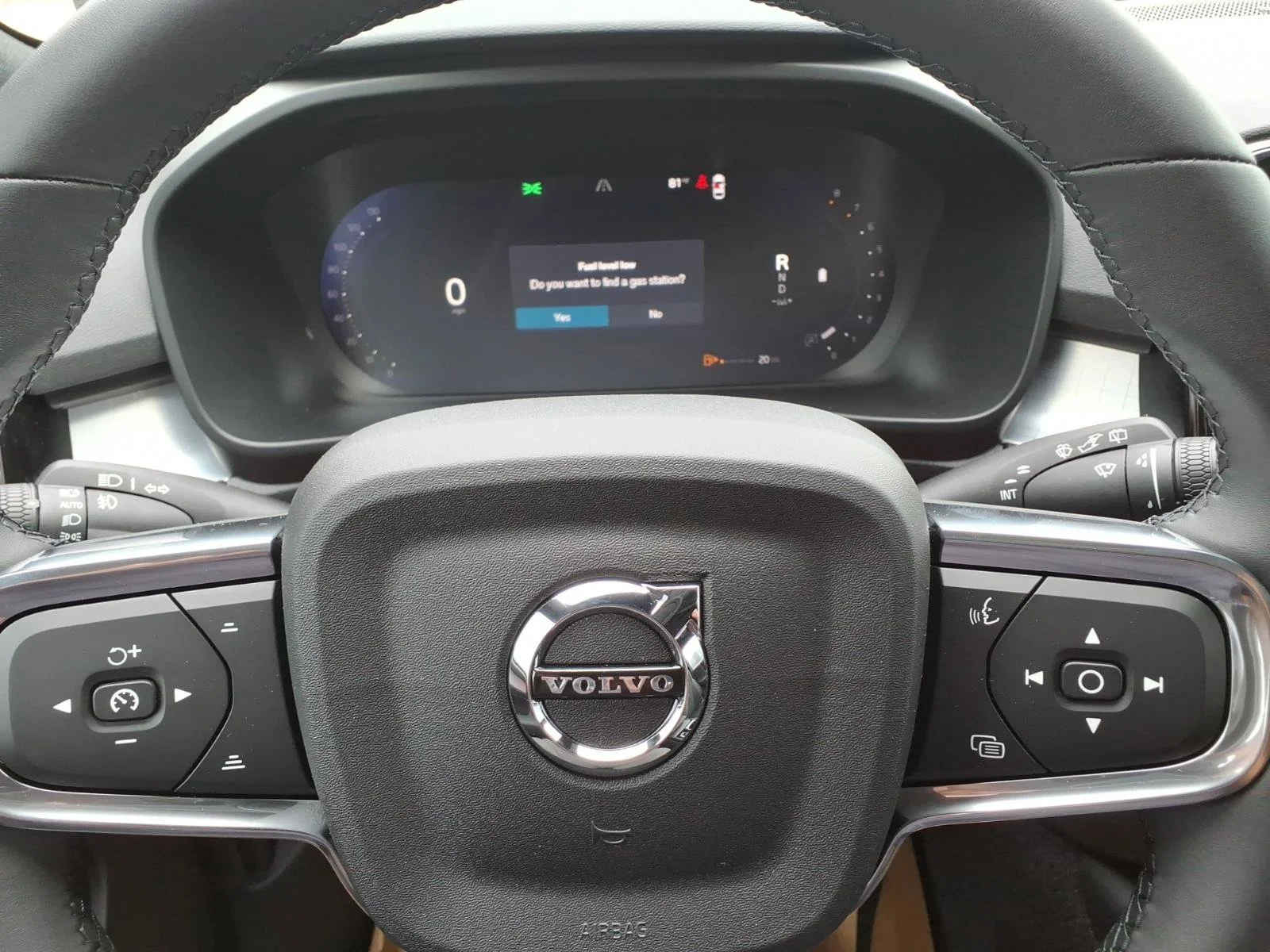 New 2026 Onyx Black Volvo Ultra Black Edition image 10