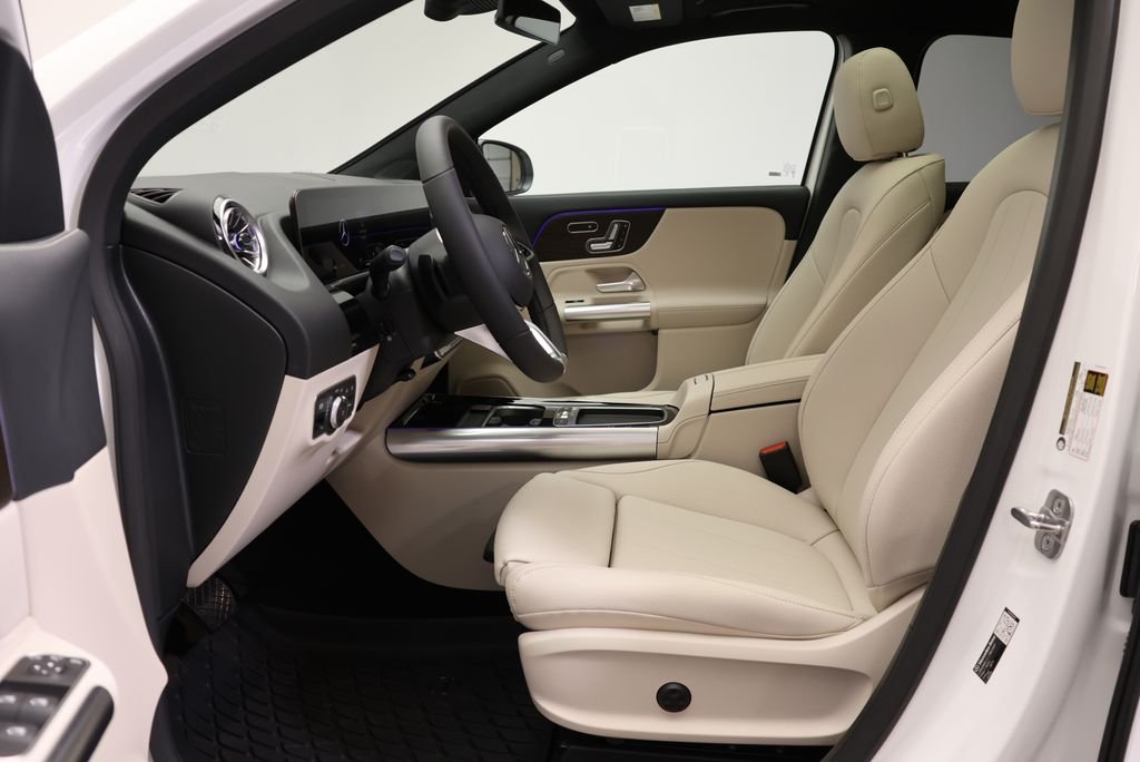 New 2026 Polar White Mercedes-Benz GLA 250 image 39