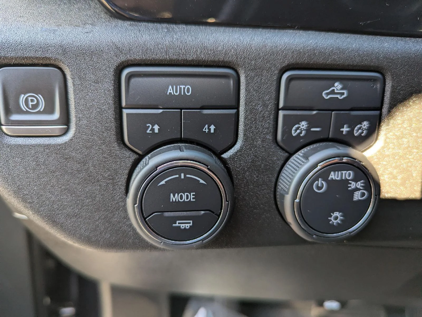 2024 Chevrolet Silverado 1500 LT - Photo 23