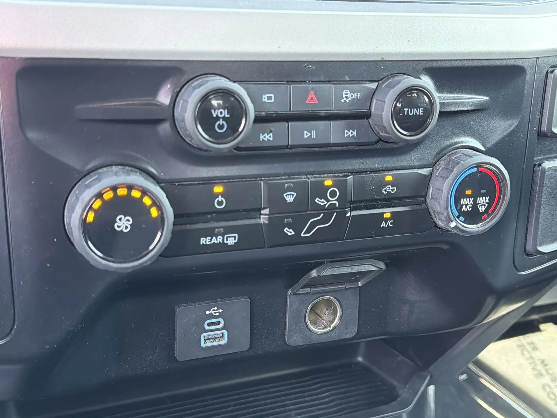 Used 2025 Avalanche Ford XL image 10