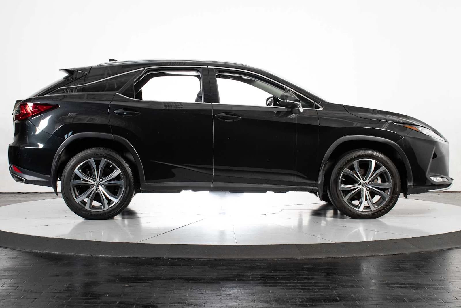 Certified Used 2022 GRAPHITE BLACK GF. Lexus  image 8