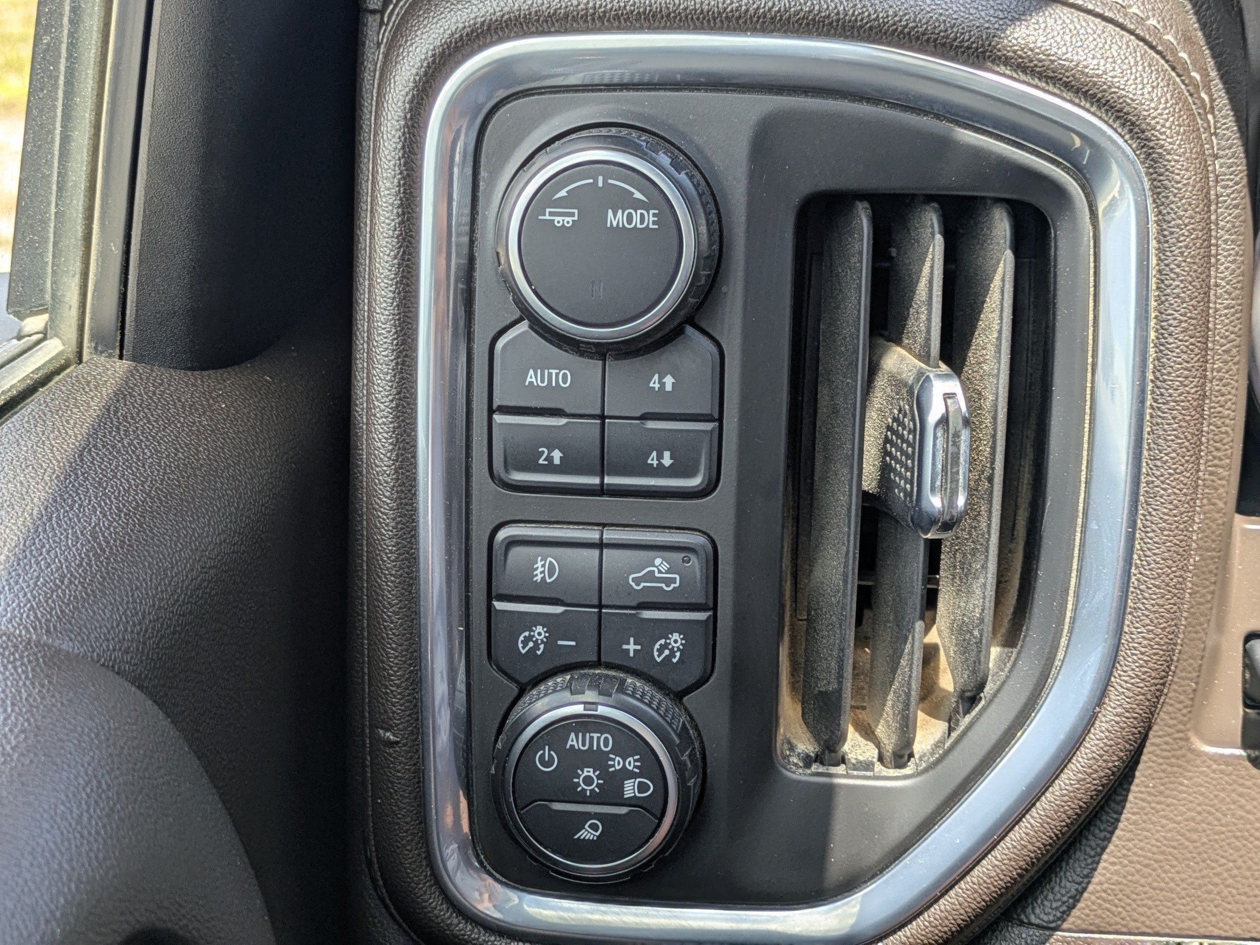 Used 2021 Summit White Chevrolet LTZ image 22