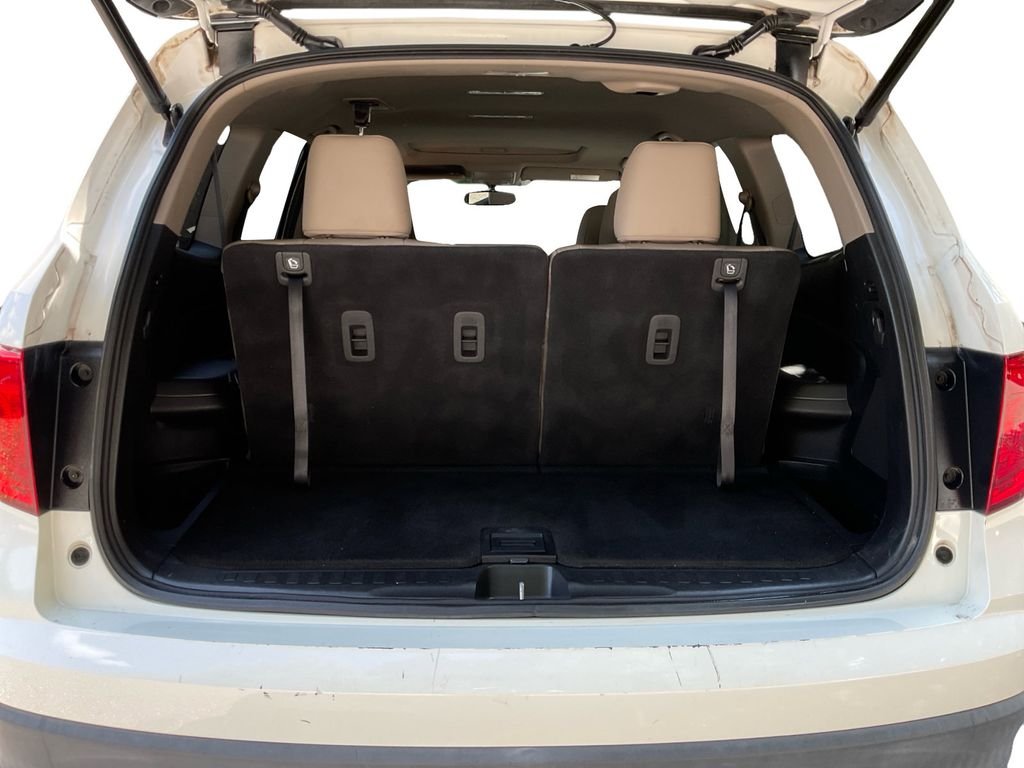 Used 2017 White Honda EX-L image 13