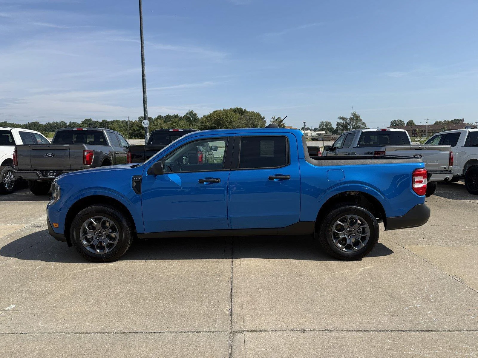 New 2026 Velocity Blue Ford XLT image 5
