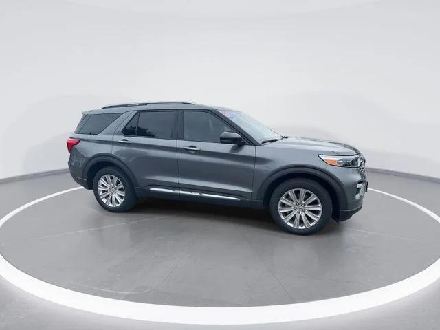 Used 2021 Gray Ford Limited image 8