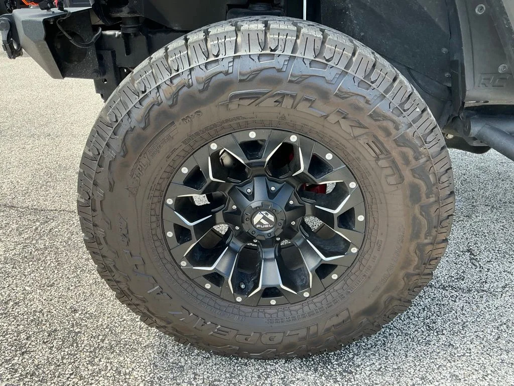 Used 2017 Black Jeep Sport image 35