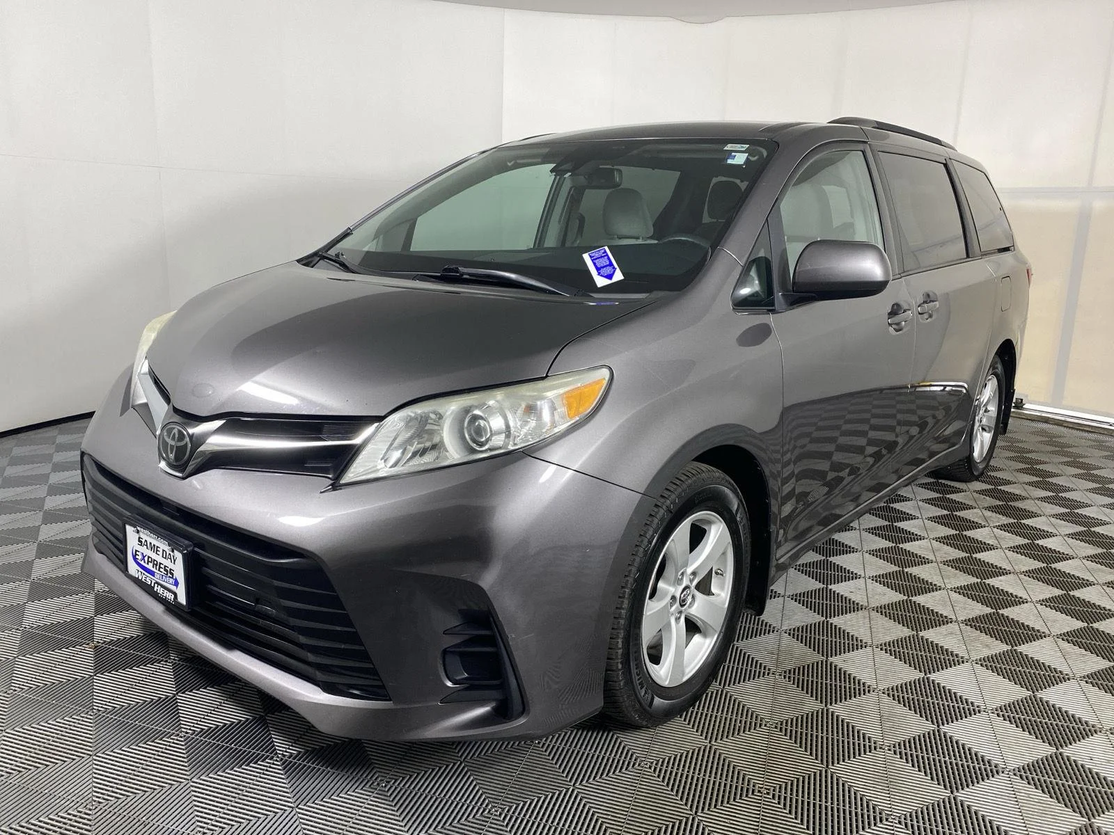 Used 2018 Predawn Gray Mica Toyota LE image 17