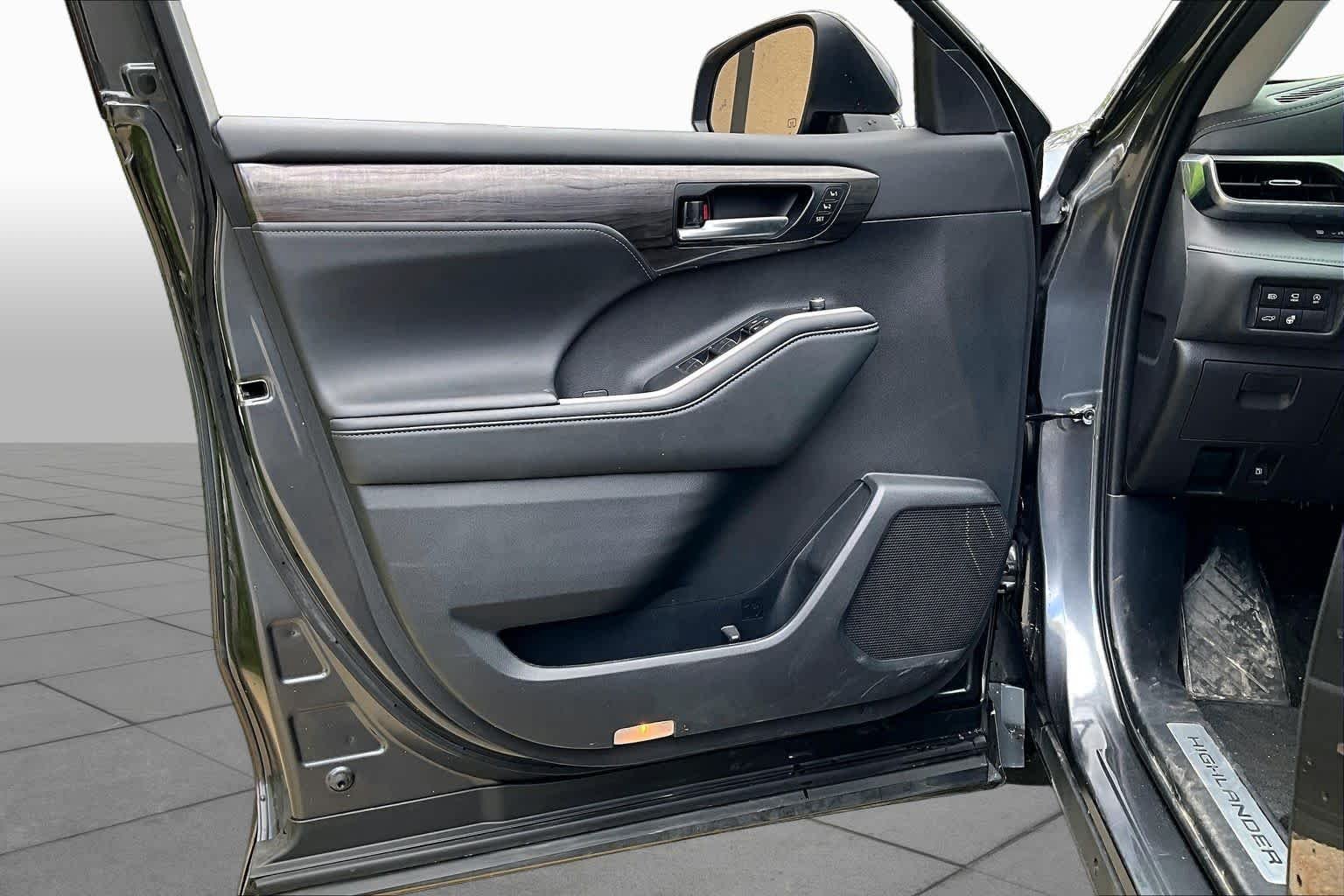 Used 2025 Magnetic Gray Metallic Toyota Limited image 22