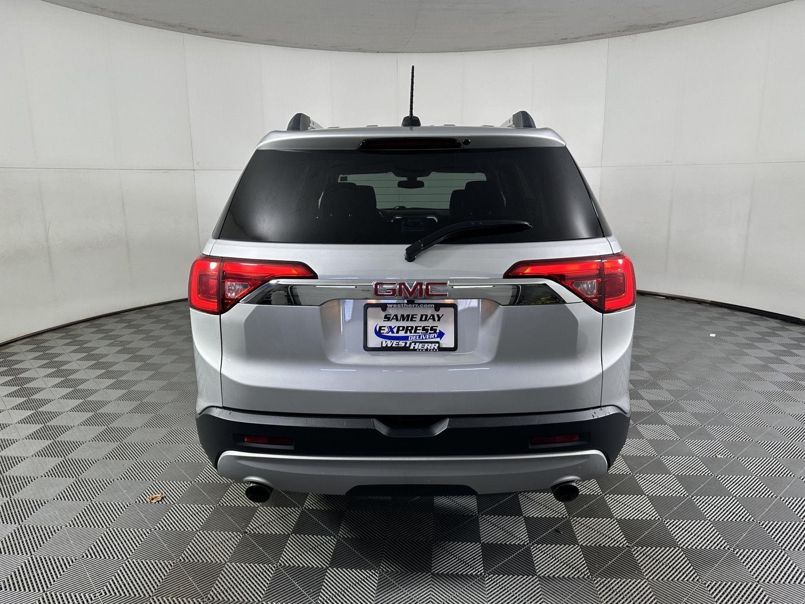 Used 2019 Quicksilver Metallic GMC SLE image 16