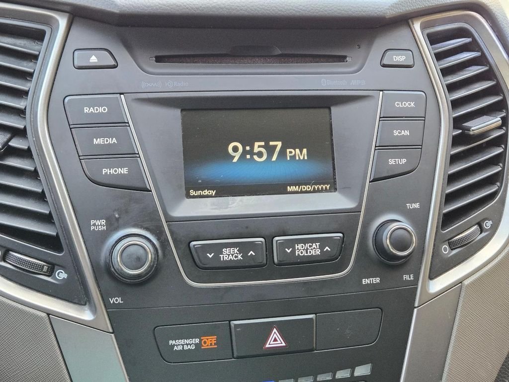 Used 2014 Black Hyundai Base image 22