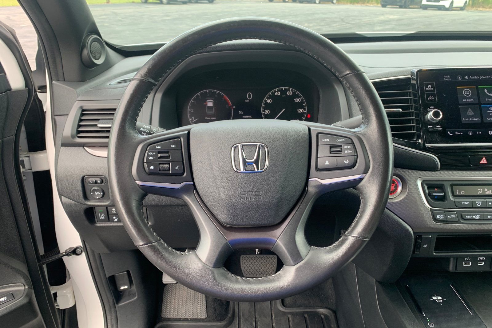 Certified Used 2025 White Honda RTL image 27