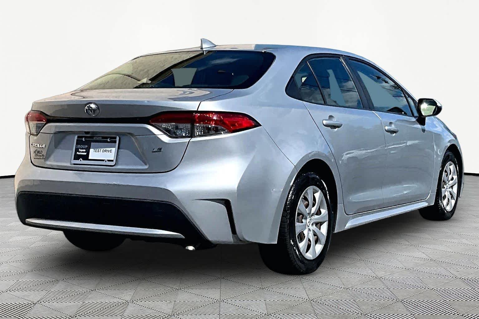 Used 2020 Classic Silver Metallic Toyota LE image 13