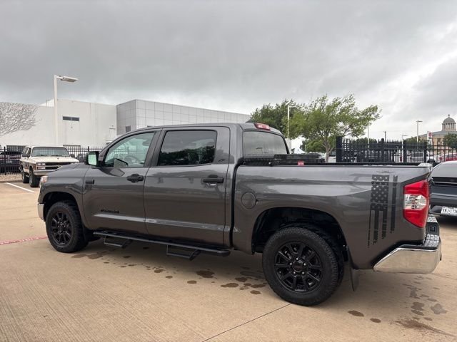 Used 2021 Gray Toyota SR5 image 8