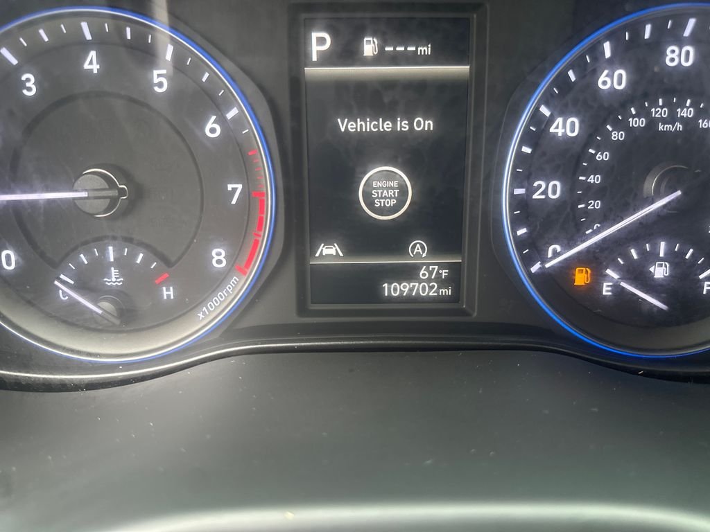 Used 2023 White Hyundai SEL image 12