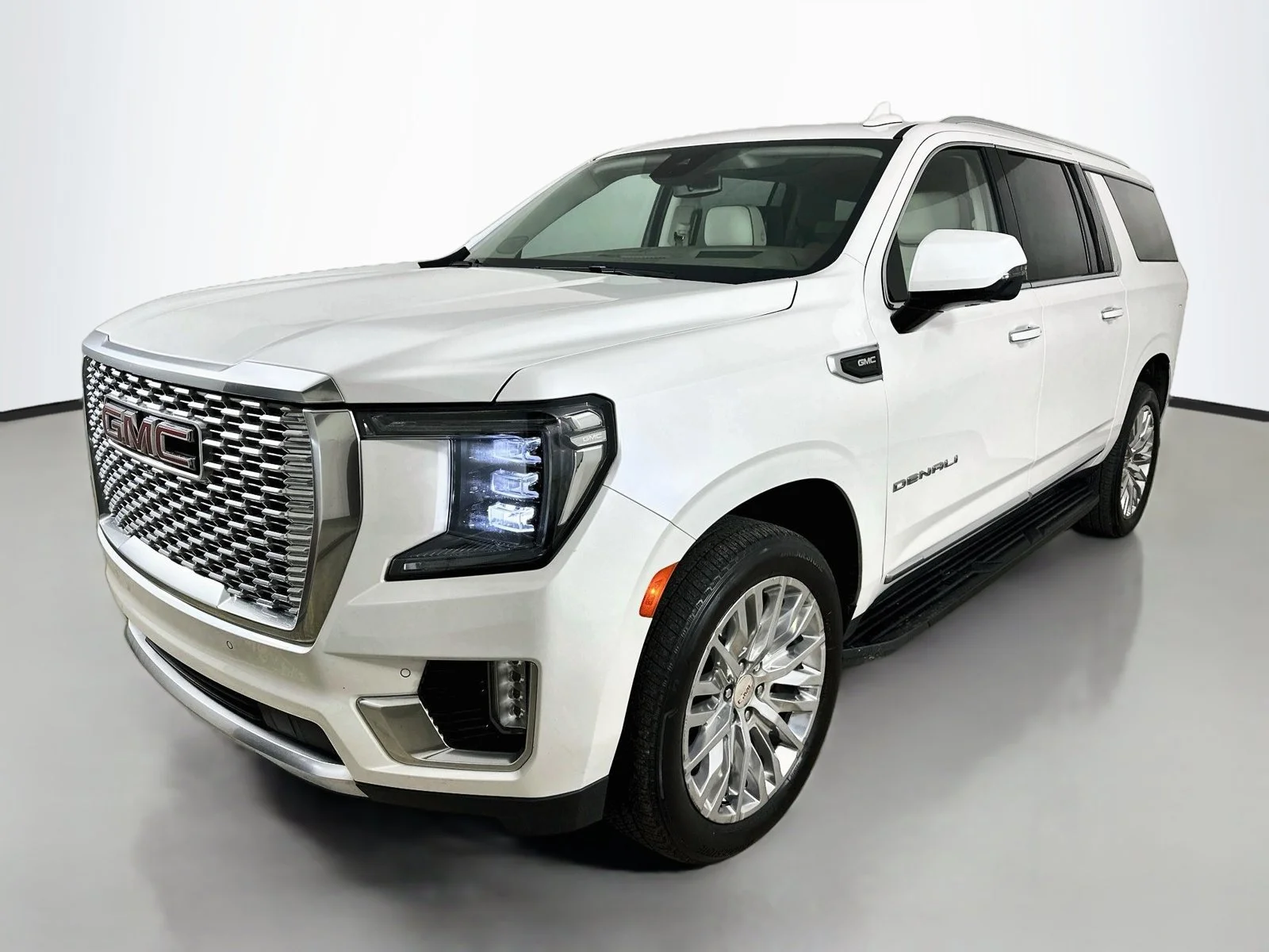 2023 GMC Yukon XL