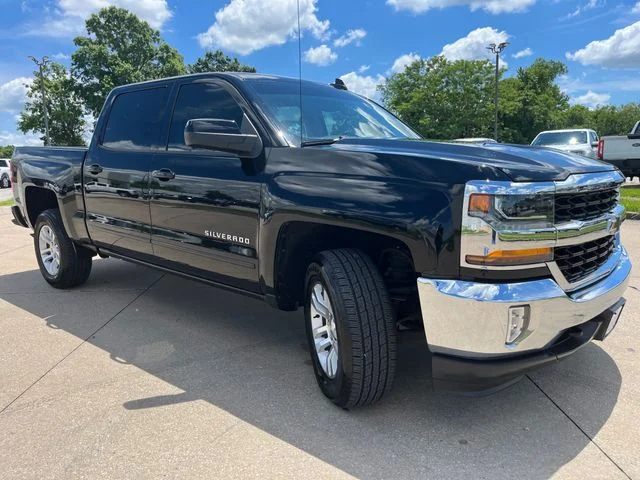 Used 2018 Black Chevrolet LT image 7