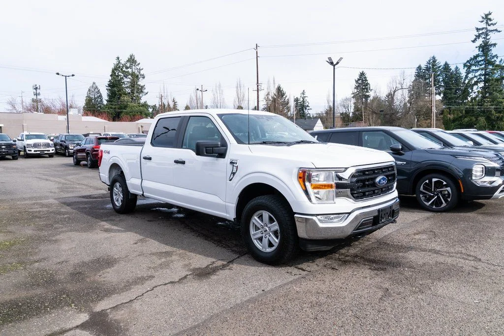 Used 2022 White Ford XLT image 24
