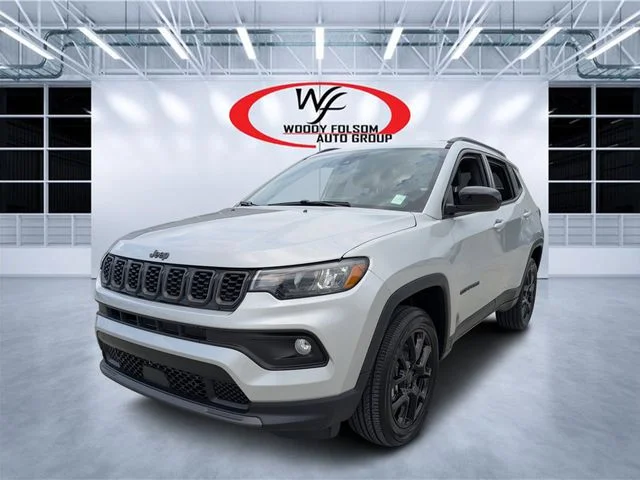 New 2026 Silver Jeep Latitude image 6