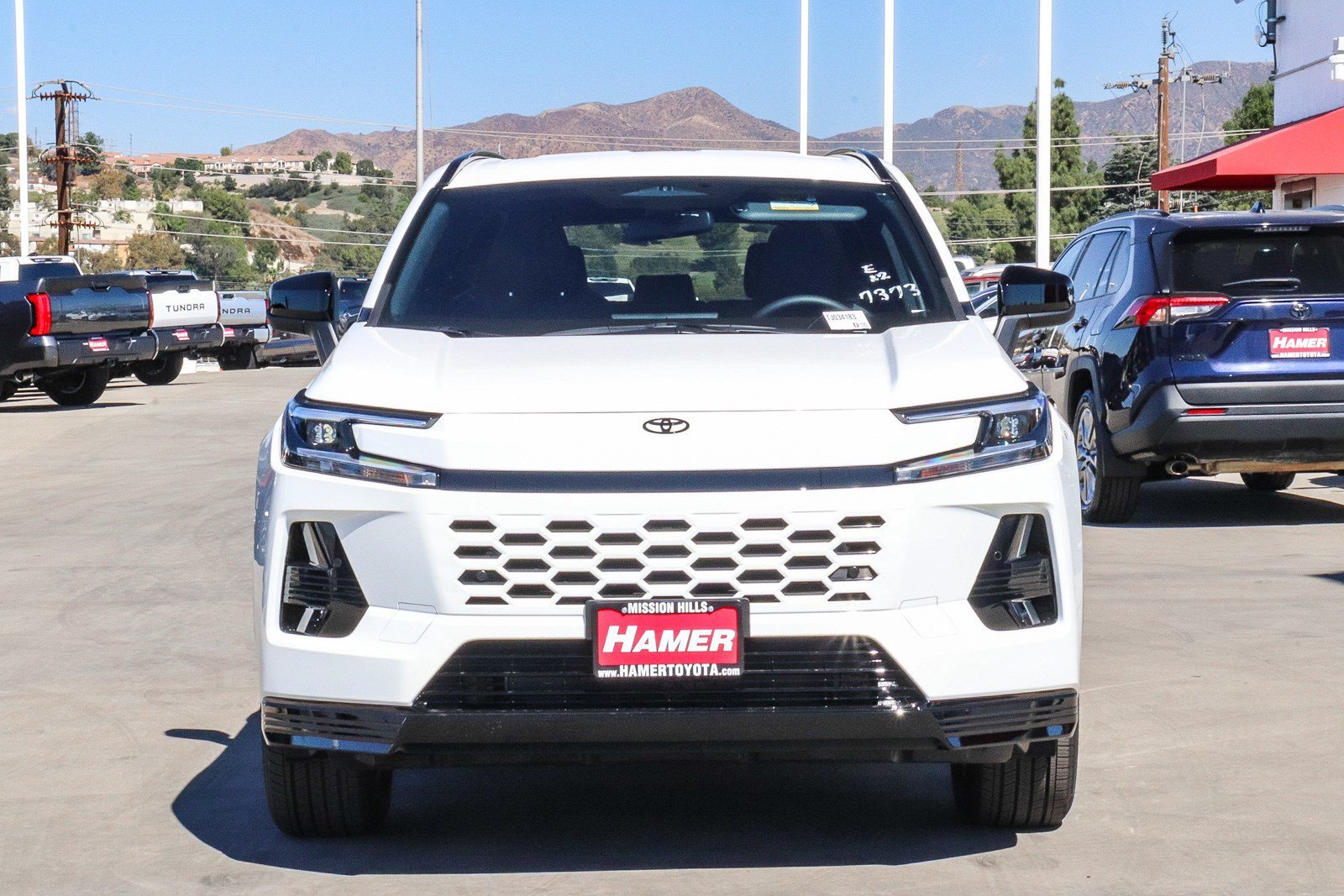 New 2026 Ice Cap Toyota SE image 2