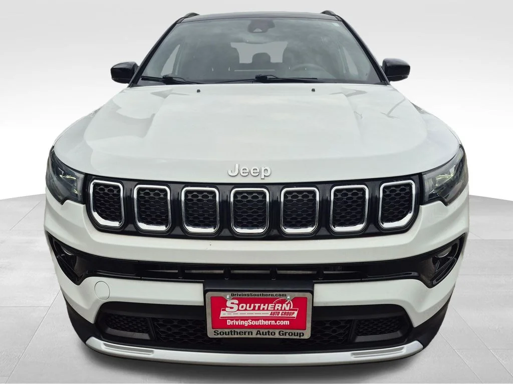 Used 2023 White Jeep Limited image 8