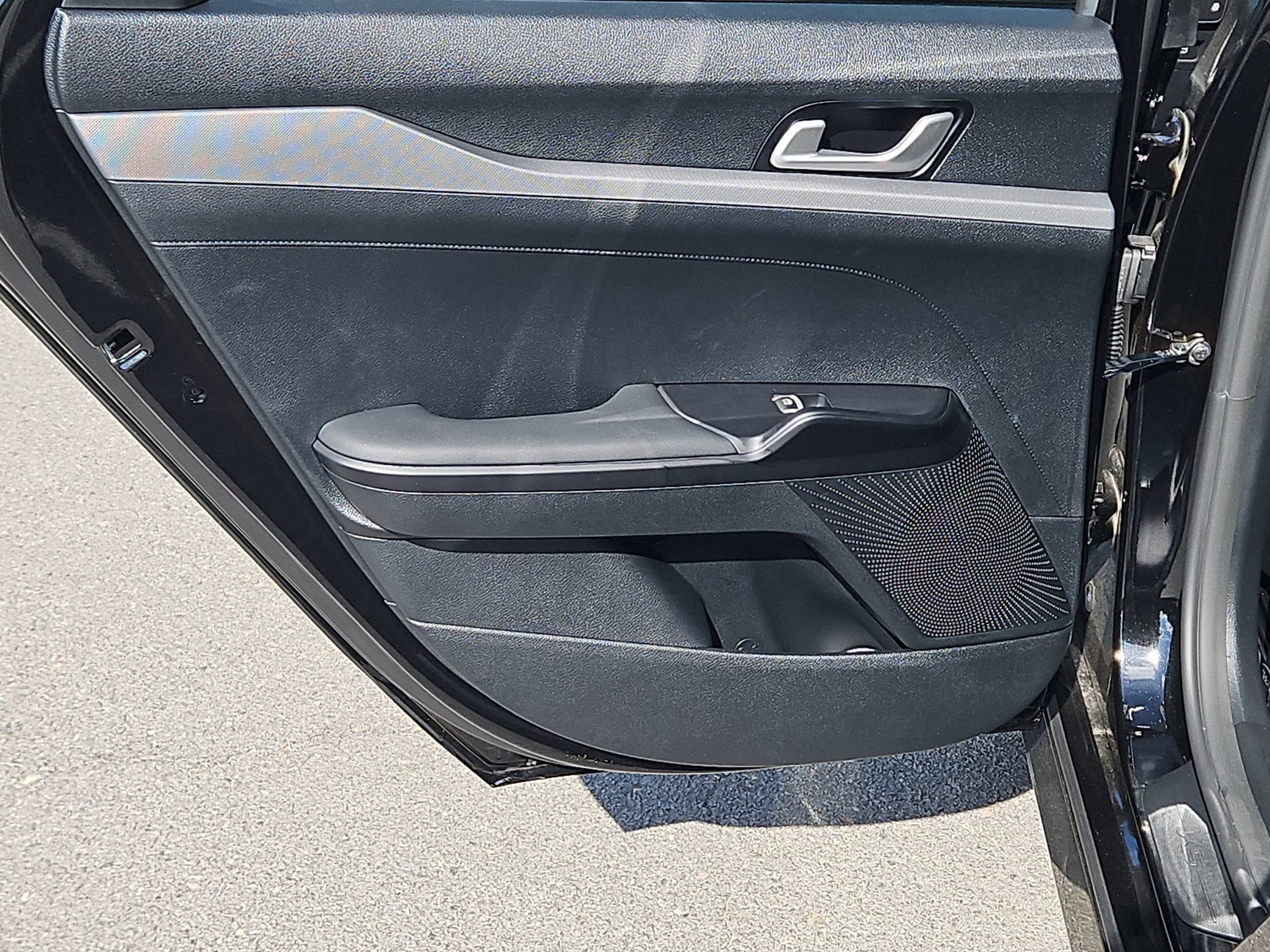 New 2026 Aurora Black Pearl Kia LXS image 25