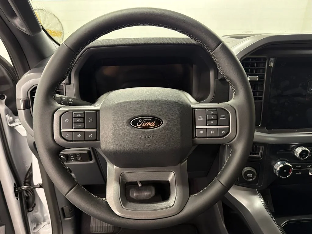New 2026 White Ford XLT image 32