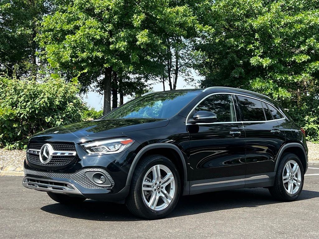 Used 2023 Black Mercedes-Benz GLA 250 image 1