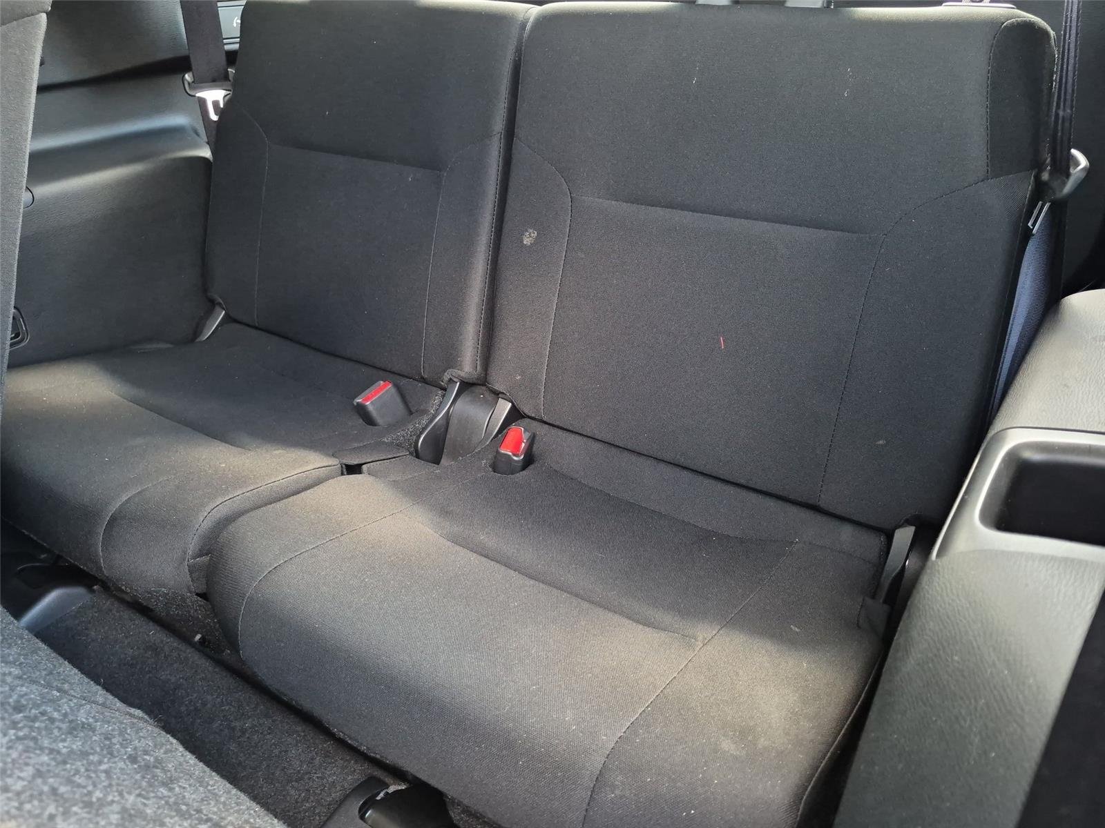 Used 2025 White Diamond Mitsubishi ES image 35