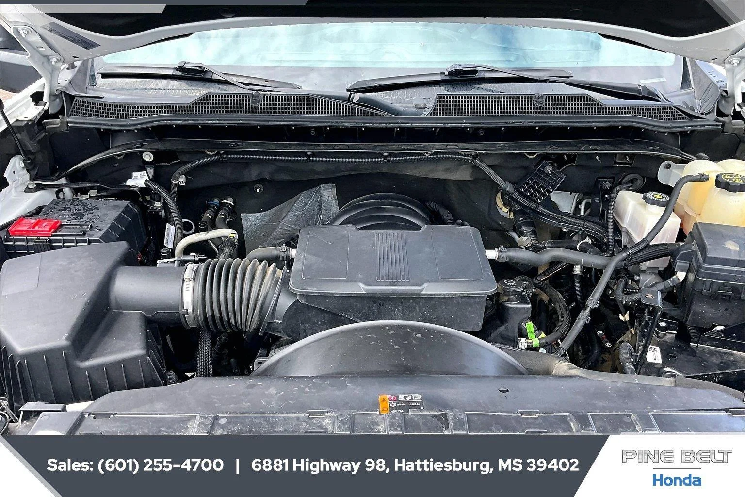 Used 2024 Summit White Chevrolet Custom image 8