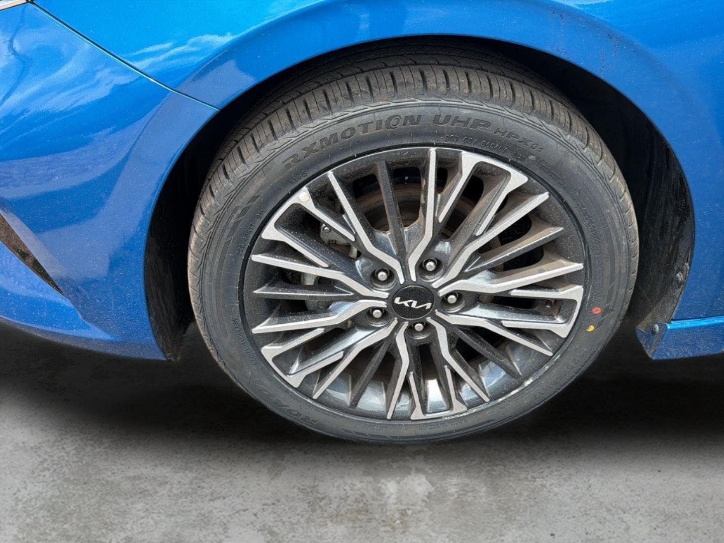 Used 2023 Sporty Blue Kia GT-Line image 10