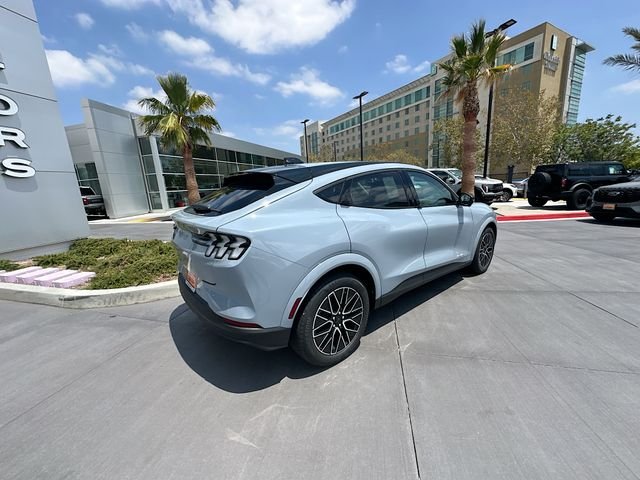 New 2026 Glacier Gray Metallic Tri-coat Ford Premium image 40