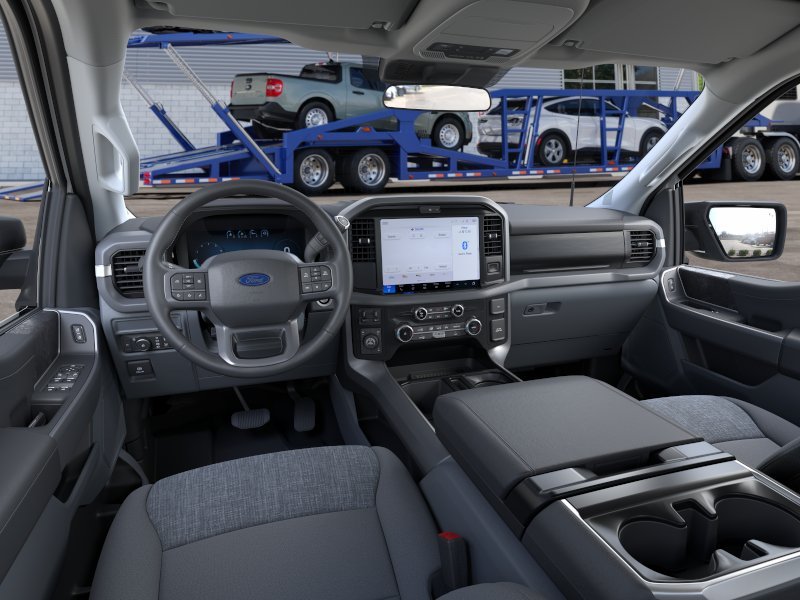 New 2026 Oxford White Ford XLT image 9