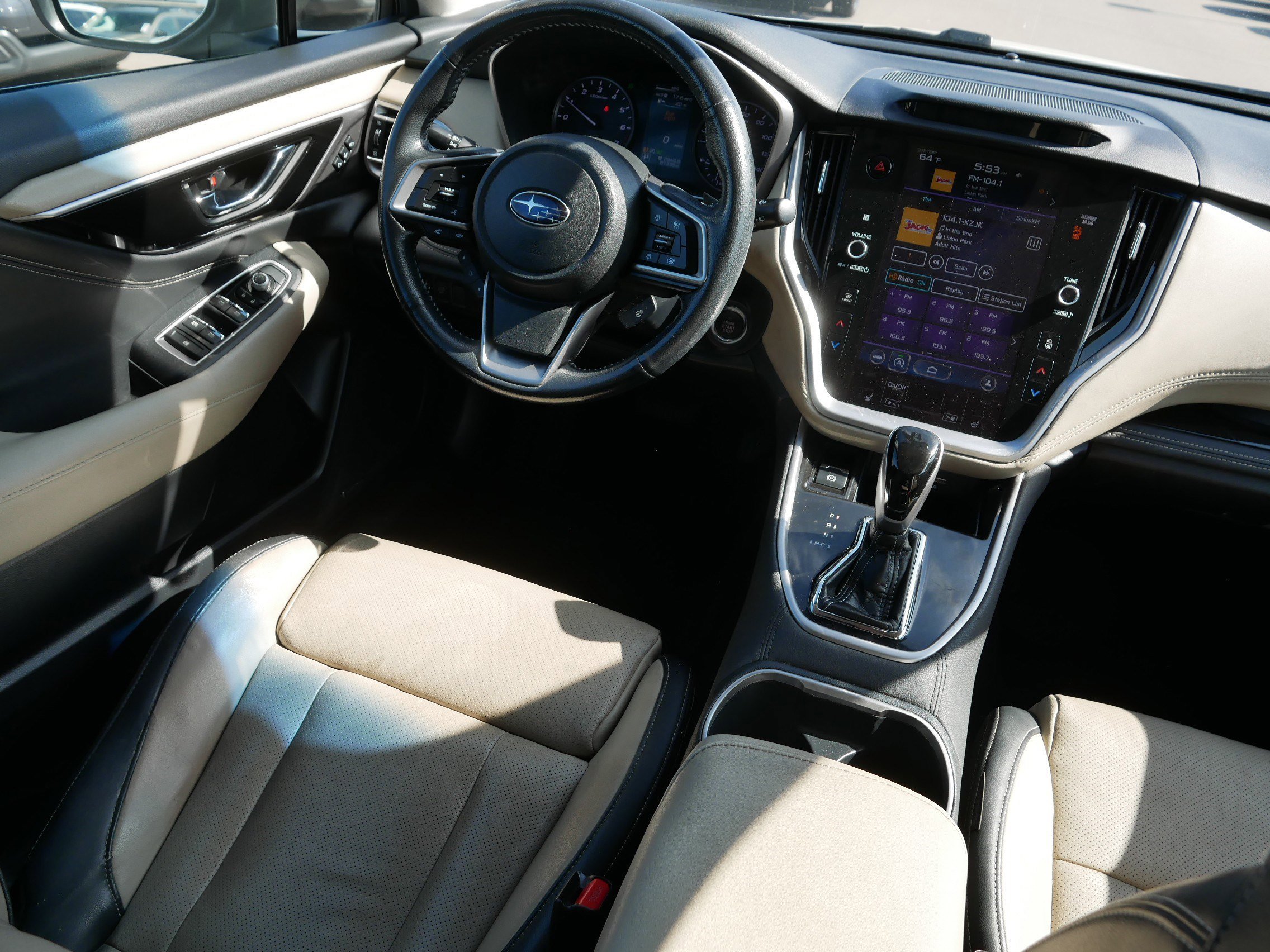 Used 2021 Crystal White Pearl Subaru Limited image 9