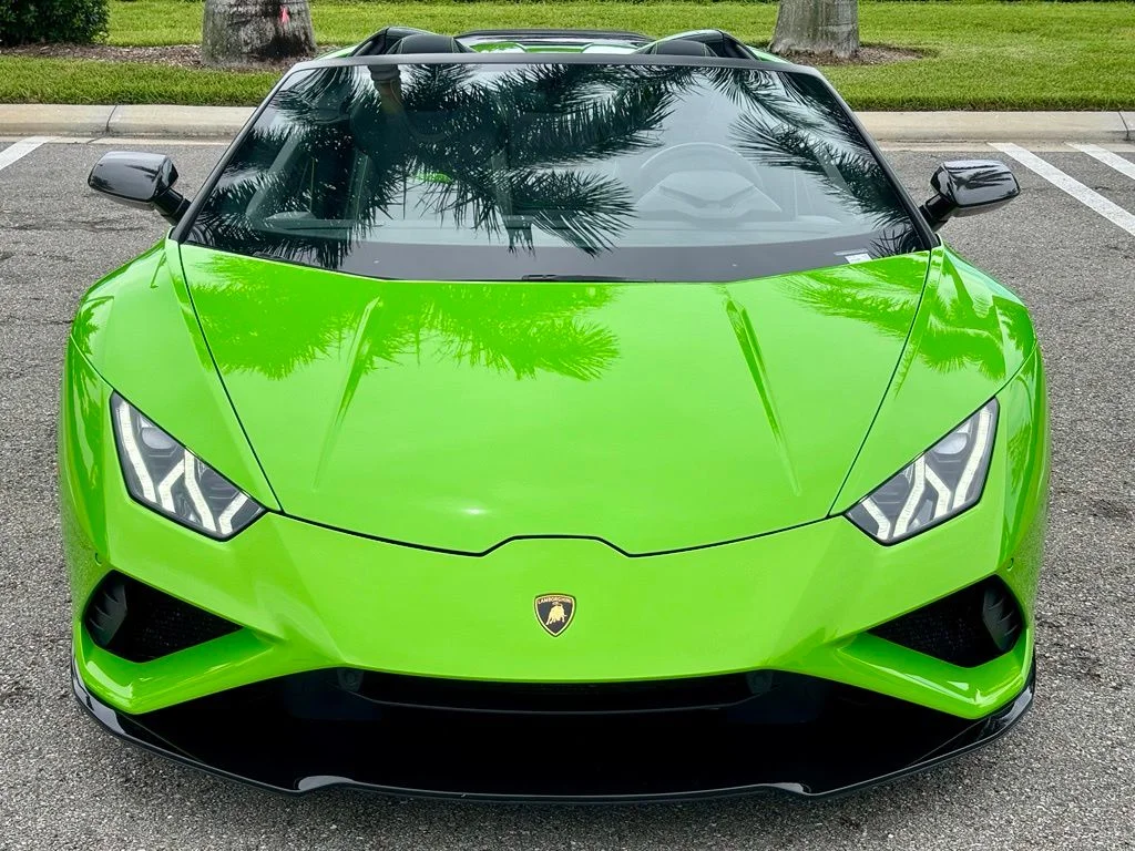 Used 2021 Verde Mantis Pearl Lamborghini  image 3