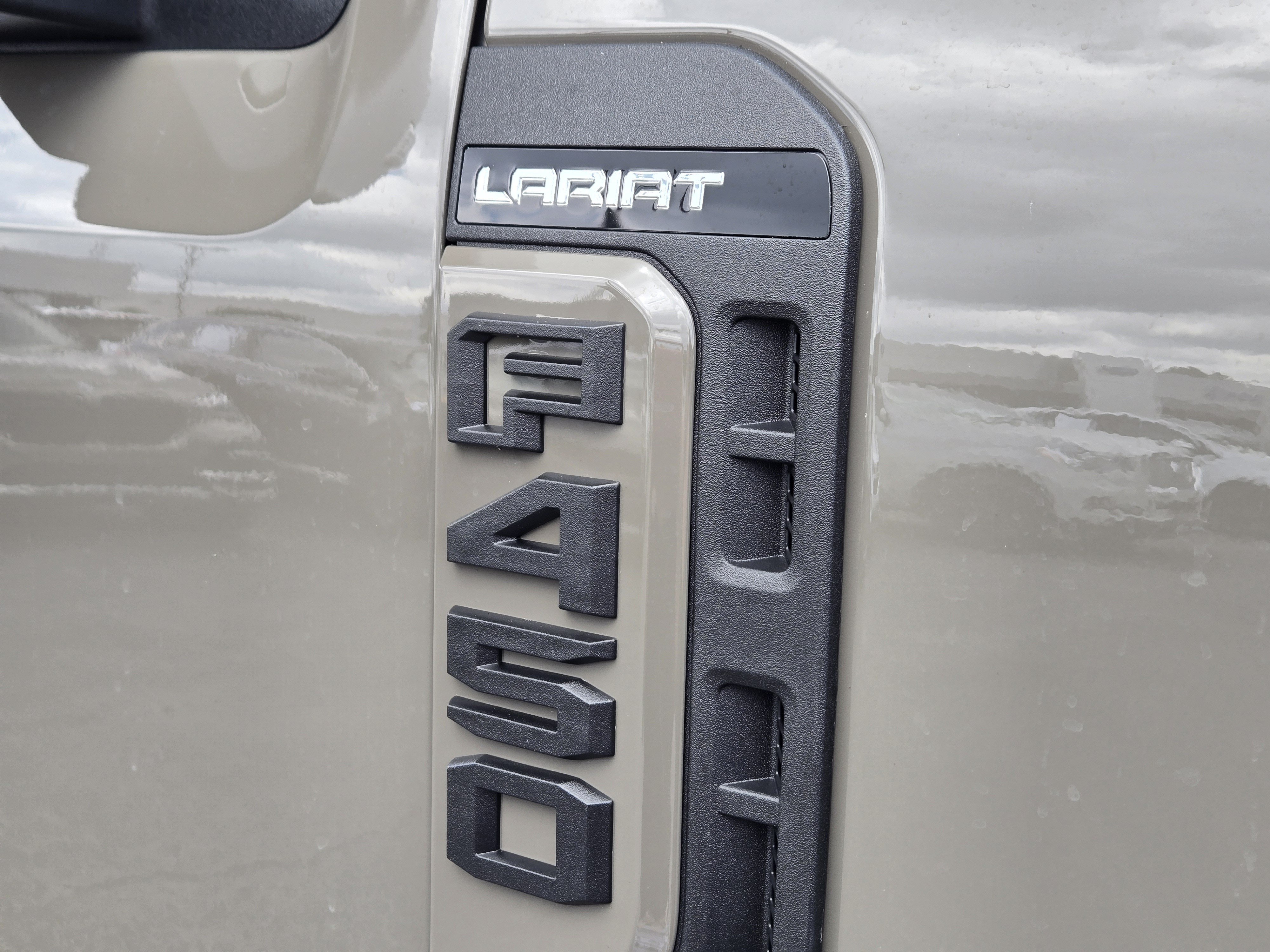 New 2026 Marsh Gray FORD F-450® LARIAT® image 7