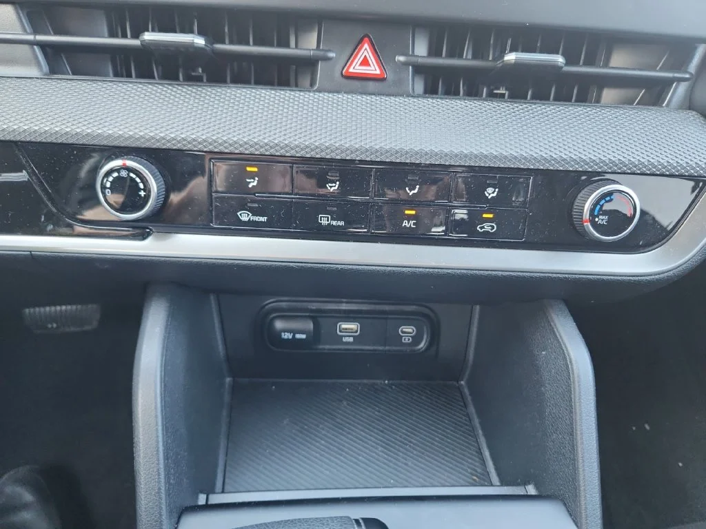 Used 2023 Black Kia LX image 22