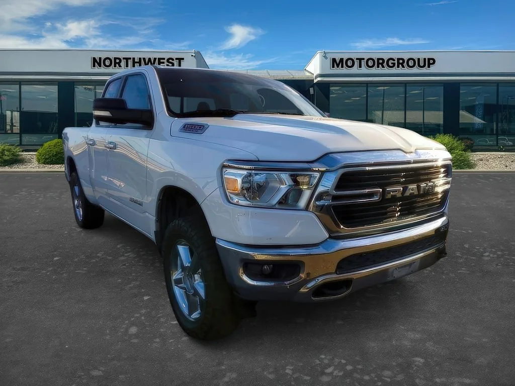 2020 RAM 1500 Big Horn/Lone Star 4x4 Quad Cab 6'4's photo
