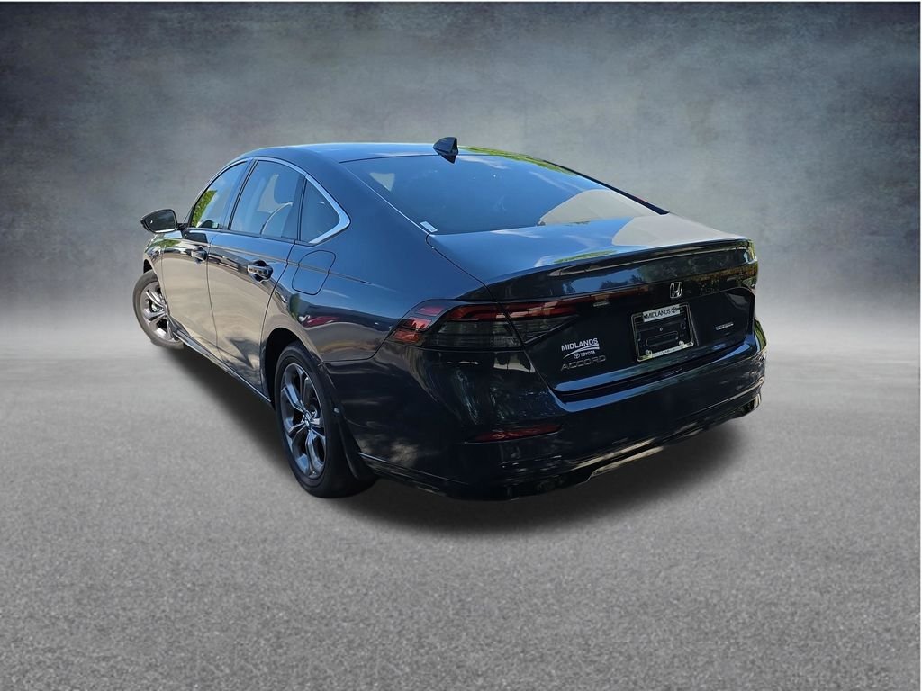 Used 2024 Blue Honda EX-L image 6