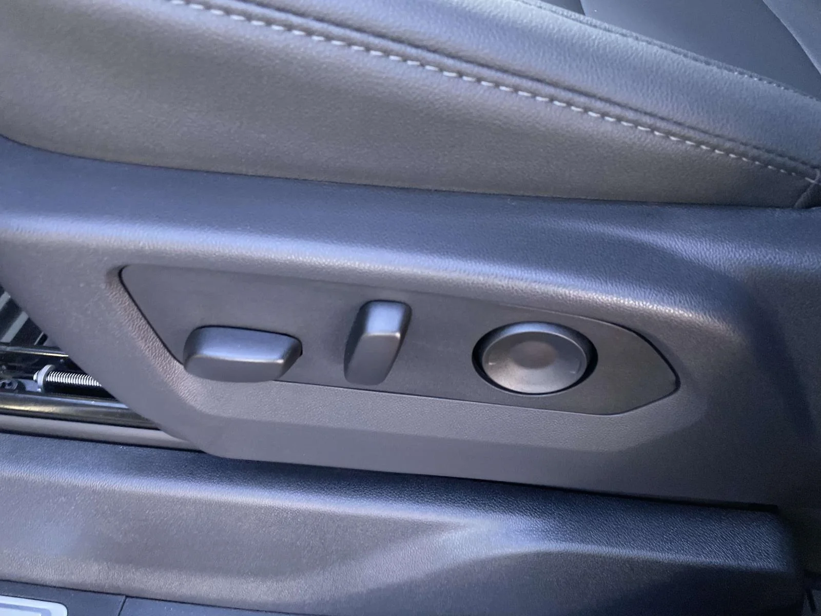 New 2026 Black Chevrolet LT image 19