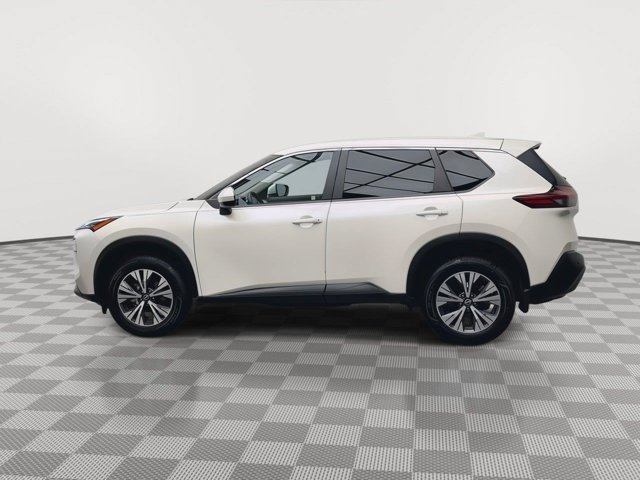 Used 2023 Pearl White Tricoat Nissan SV image 31