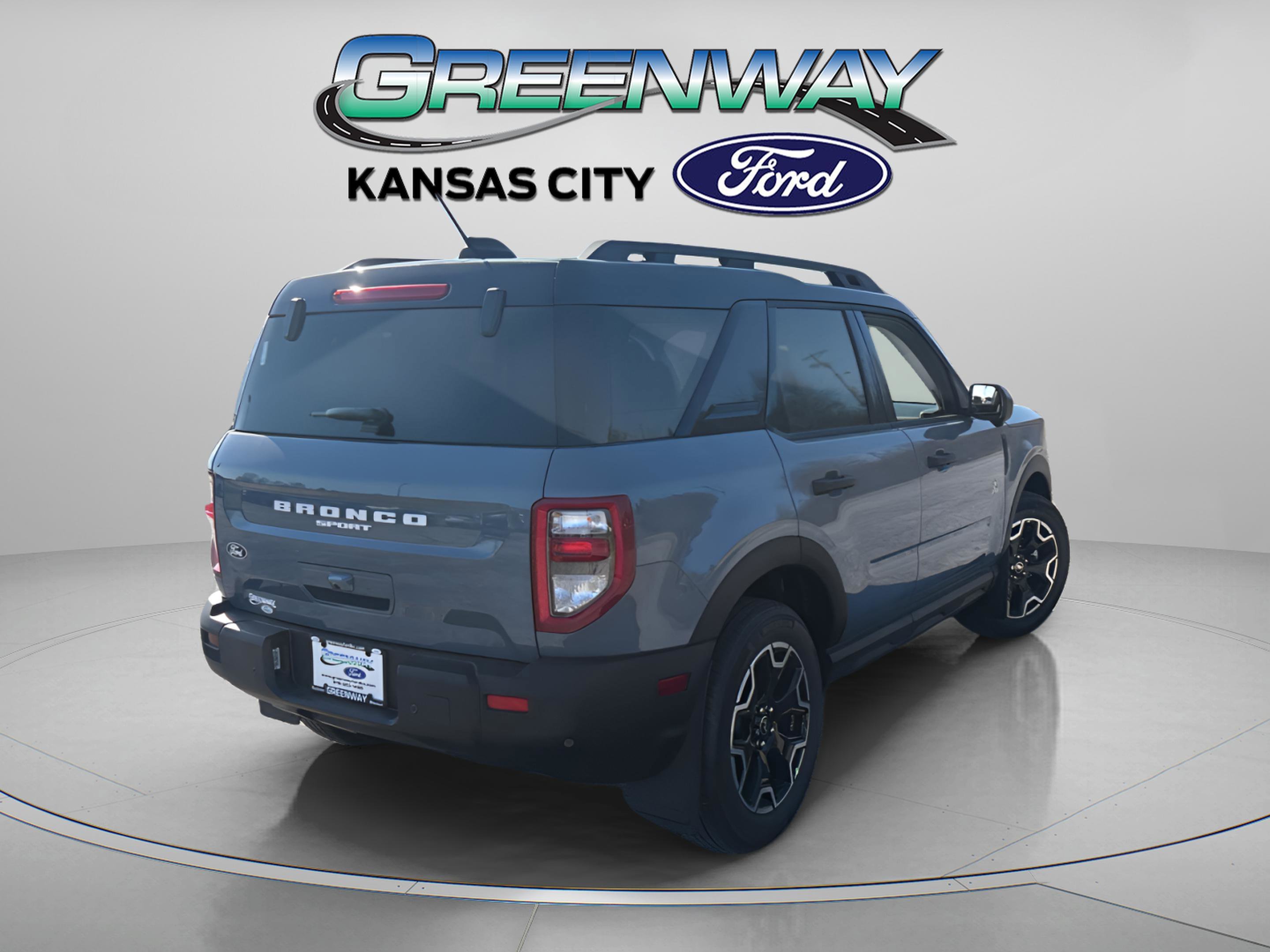 New 2026 Azure Gray Metallic Tri-Coat Ford Outer Banks® image 8