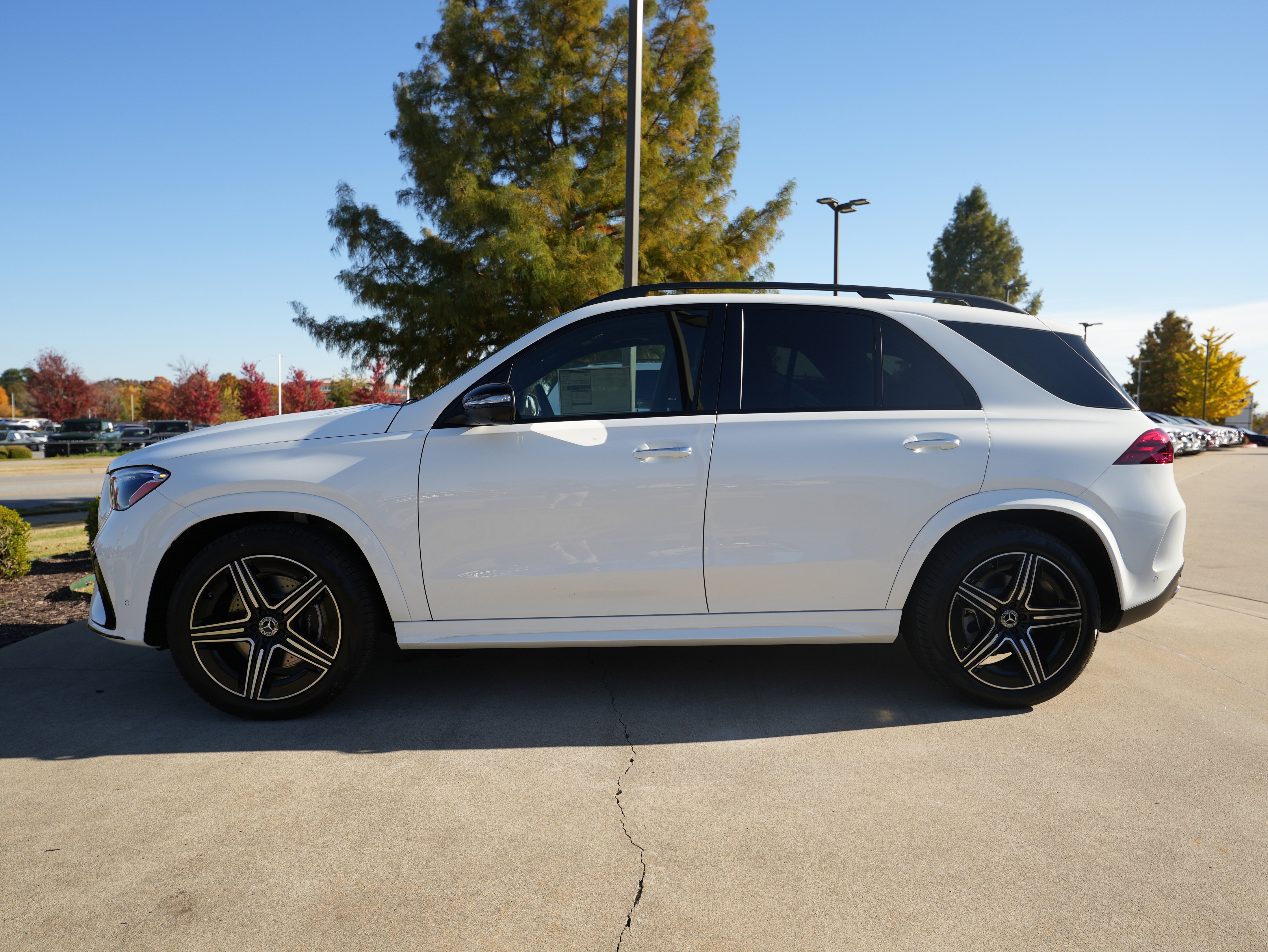New 2026 POLAR WHITE Mercedes-Benz GLE 350 image 4