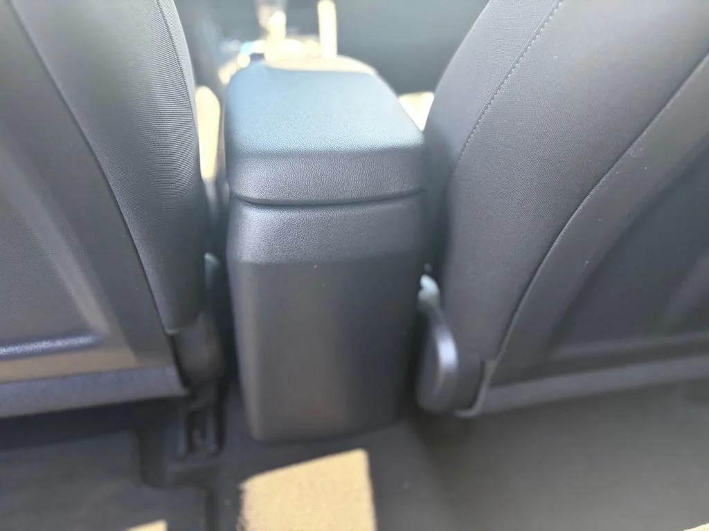 Used 2022 Black Hyundai SEL image 11