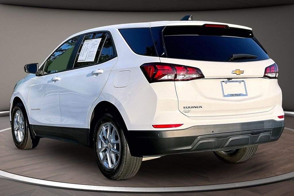 Used 2022 White Chevrolet LS image 5