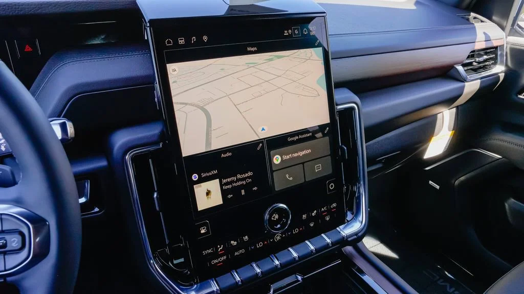 2026 GMC Yukon XL Denali - Photo 20