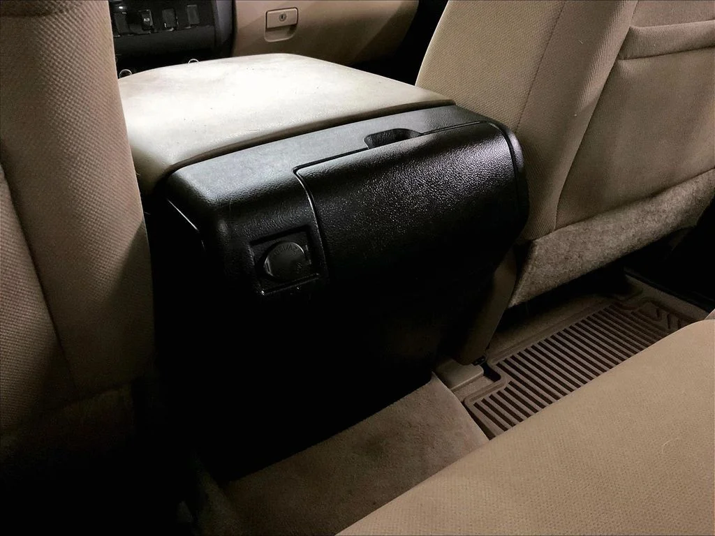 Used 2007 Beige Toyota SR5 image 38