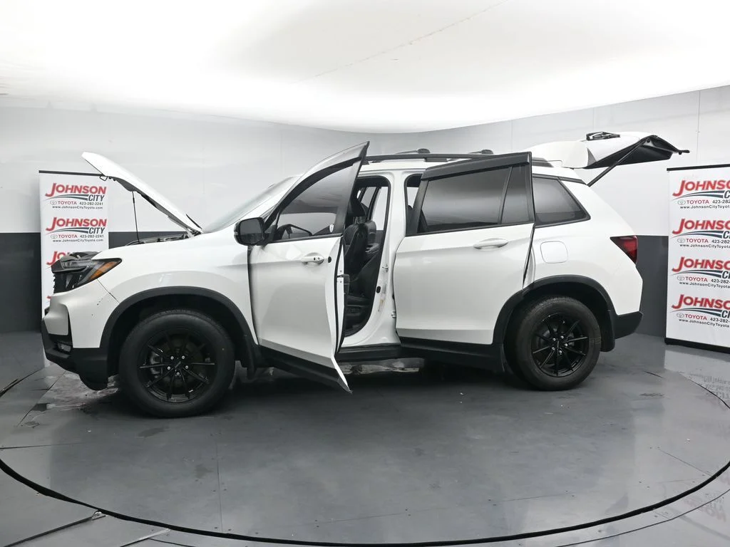 Used 2022 White Honda TrailSport image 43
