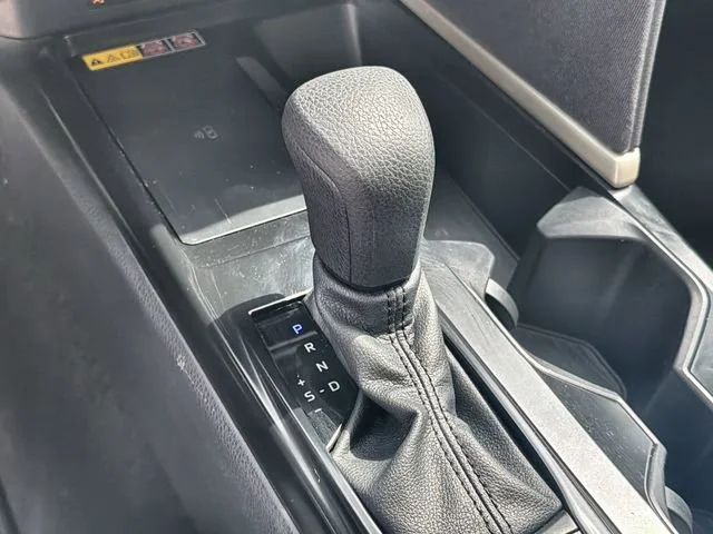2026 Toyota Camry LE - Photo 15